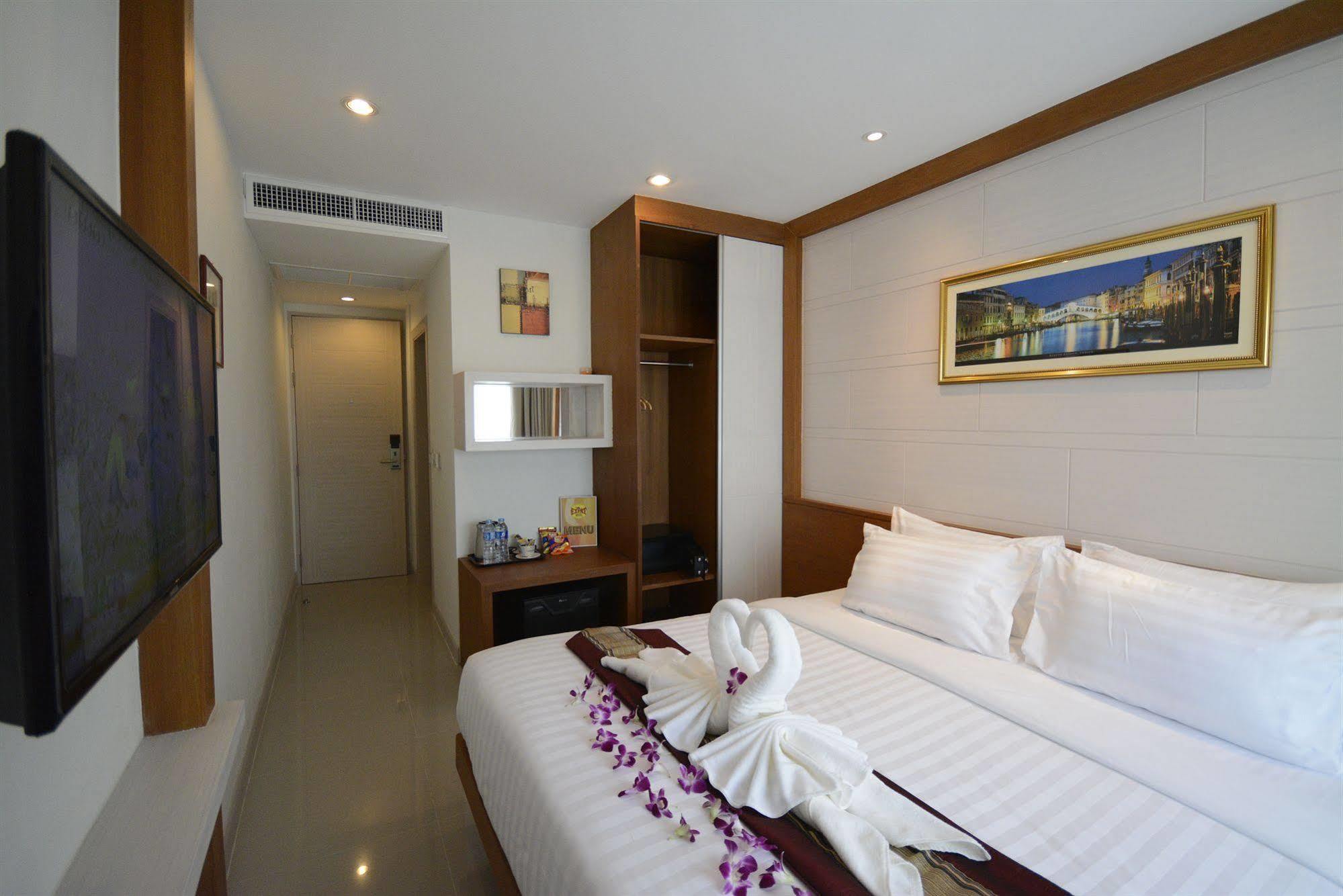 The Patong Center Hotel Ngoại thất bức ảnh